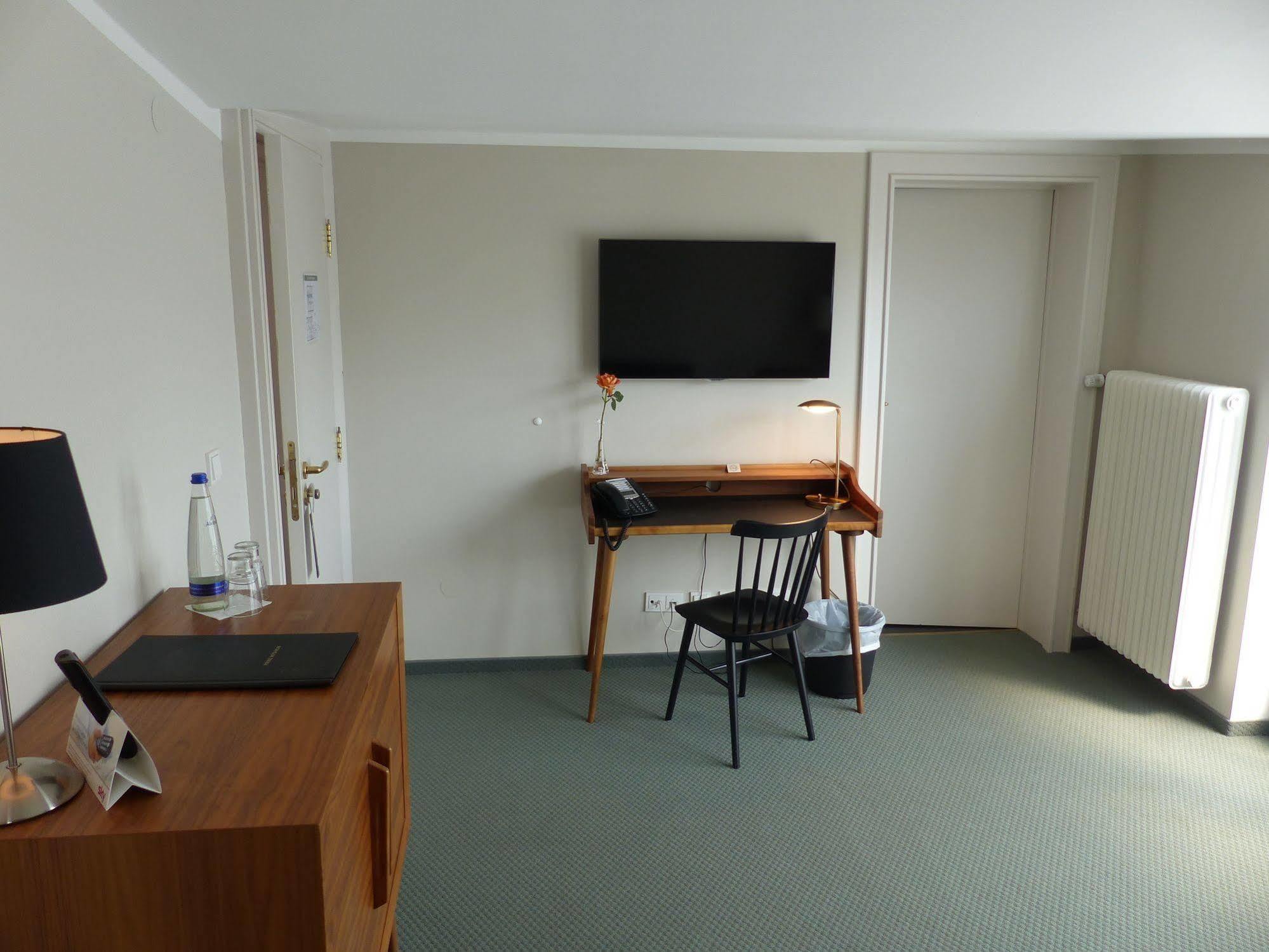 Hotel Prinz Myshkin Parkhotel 3*
